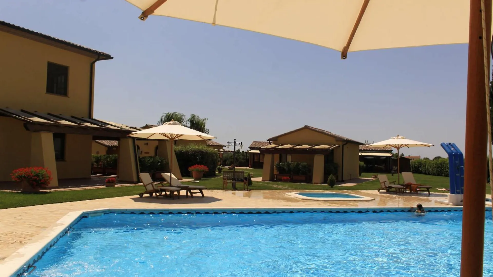 Podere Tre Cipressi Aparthotel Campiglia Marittima